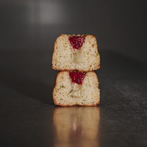 Financier Pistacho y fambuesa